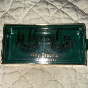 Mikayla X Glamlite False Eyelashes - Black